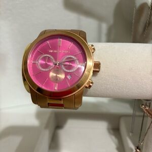 Michael Kors Runway Women's Watch - includes original extenders and tool!